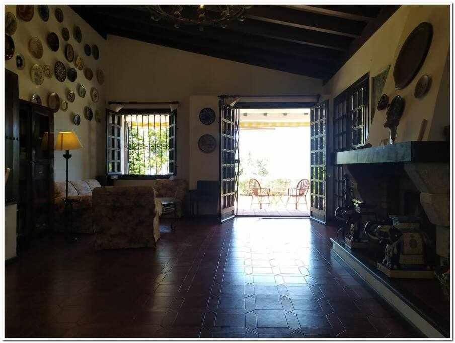 Cortijo Alberca Blanca Beach Торе де Бенагалбон Екстериор снимка
